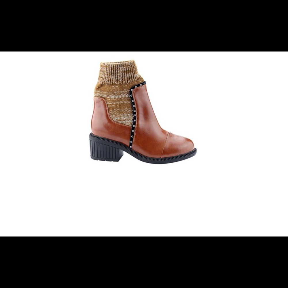 Beautiful Cognac Ankle Boots